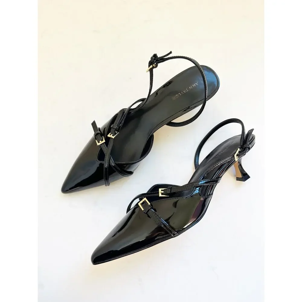 NWOB Ann Taylor Strappy Pointy Toe Patent Pump Black 6M Gold Buckles - Picture 3 of 6